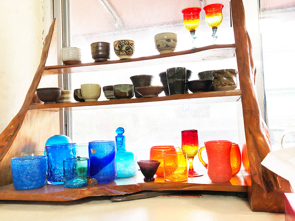 首里城近くにある昔ながらの「首里そば」の待ち時間や場所は？